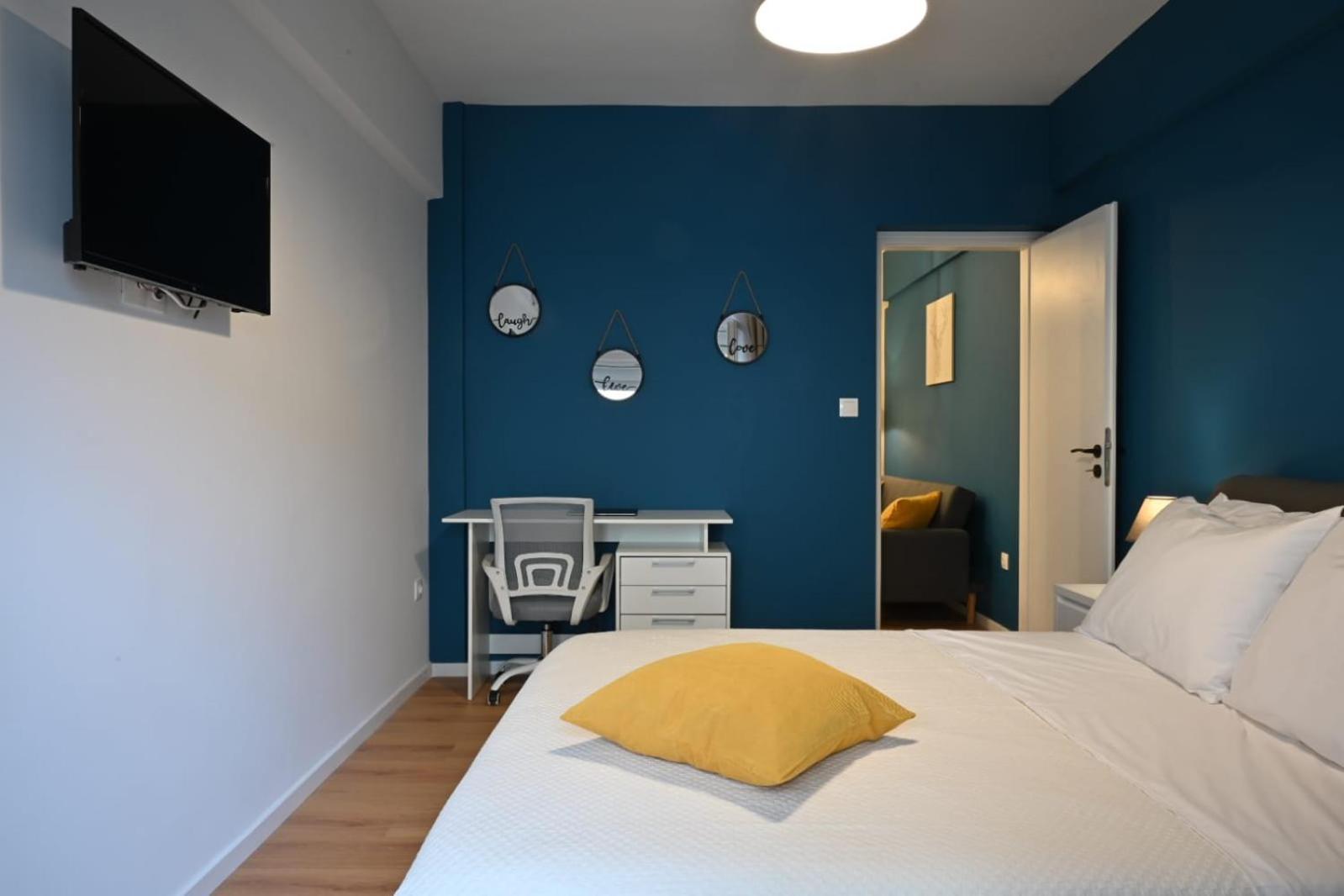 Modern Two Bedroom Apartment At Koukaki Athens Luaran gambar
