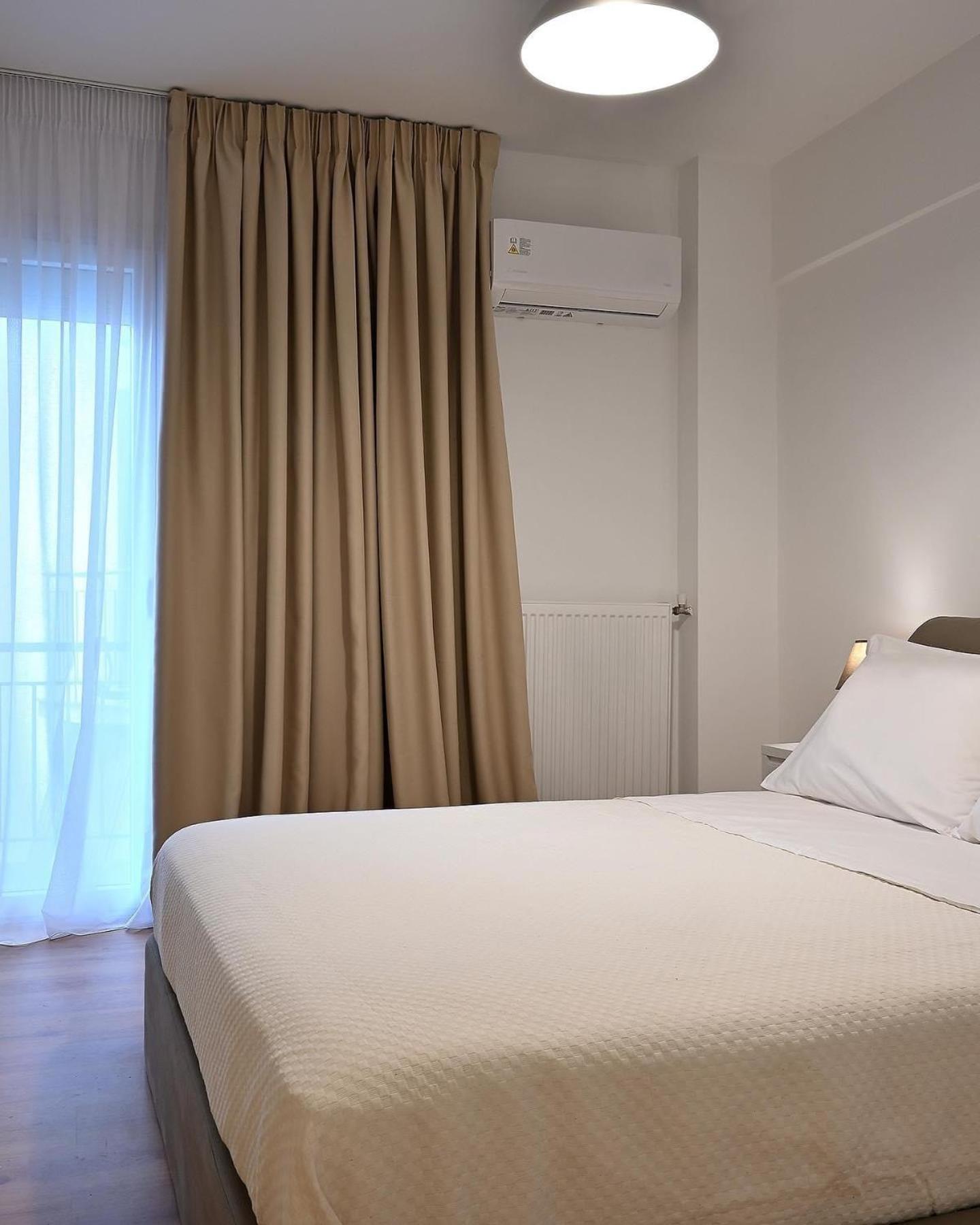 Modern Two Bedroom Apartment At Koukaki Athens Luaran gambar