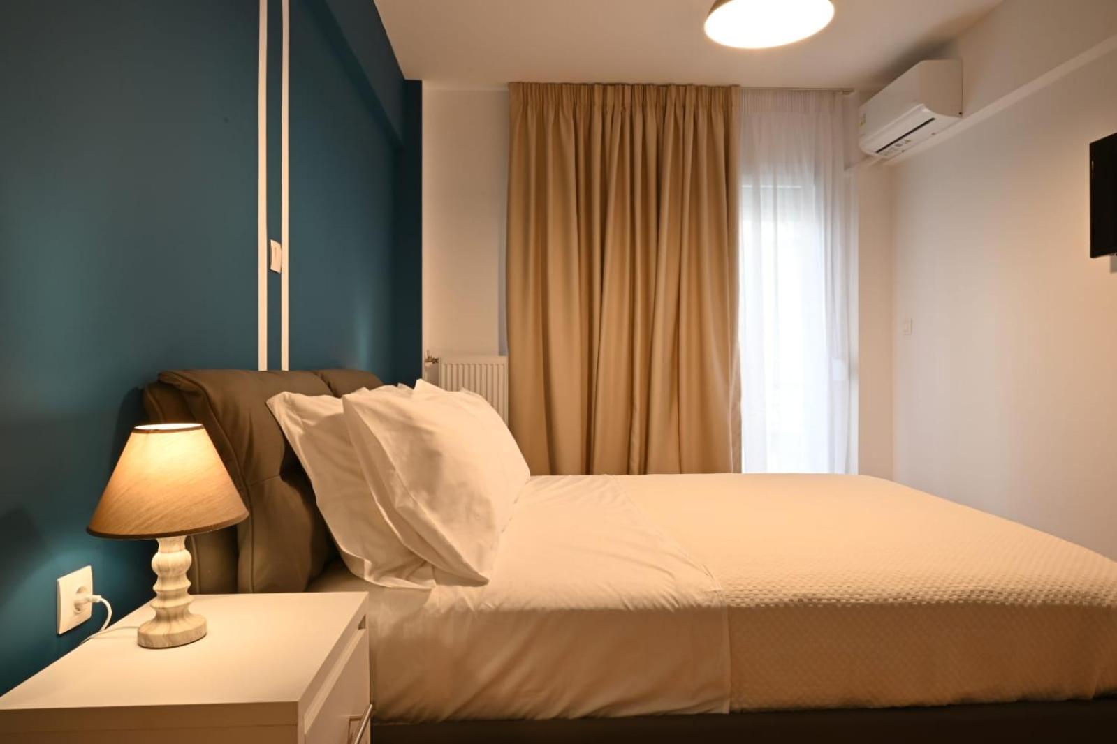 Modern Two Bedroom Apartment At Koukaki Athens Luaran gambar