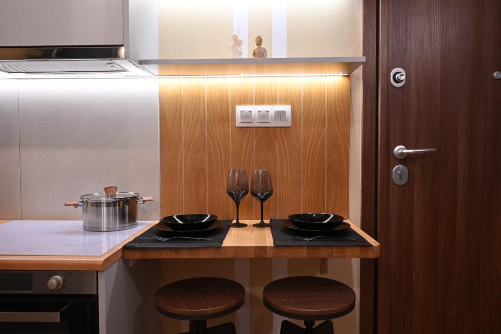 Modern Two Bedroom Apartment At Koukaki Athens Luaran gambar